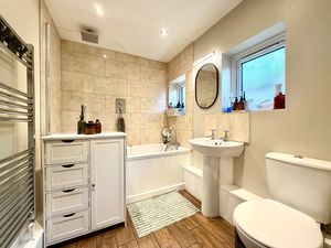 Family Bathroom- click for photo gallery